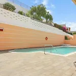 The Stone Apartment, Gigantes, Heated Pool Lejlighed